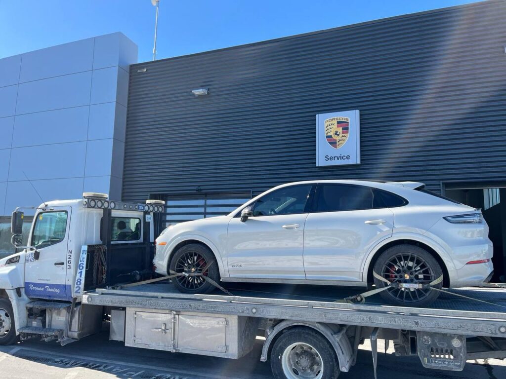 Luxury Car Towing Services & Roadside Assistance In North York - Norman Towing