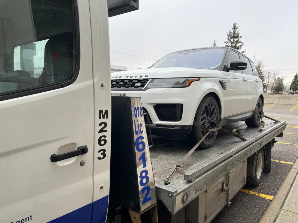 Towing & Roadside Assistance Services in Aurora