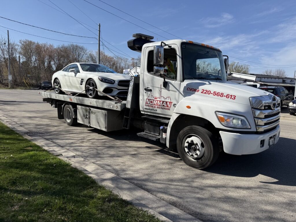 Fast and reliable emergency towing service after car accidents in Hamilton