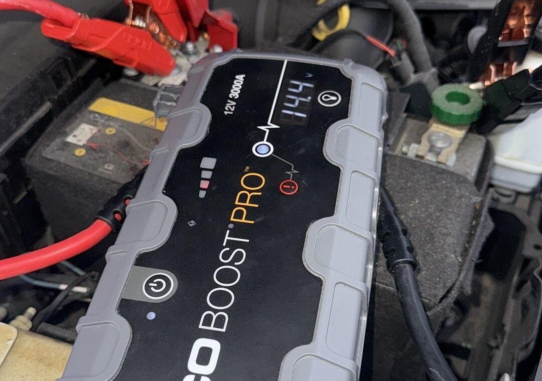 What Battery Boosters Actually Work for Dead Car Batteries in Toronto and the GTA